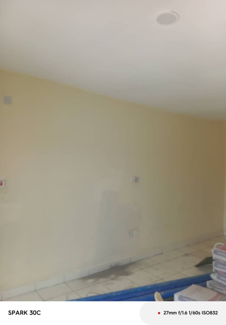2 Bedroom Apartment in Palmville - image 4
